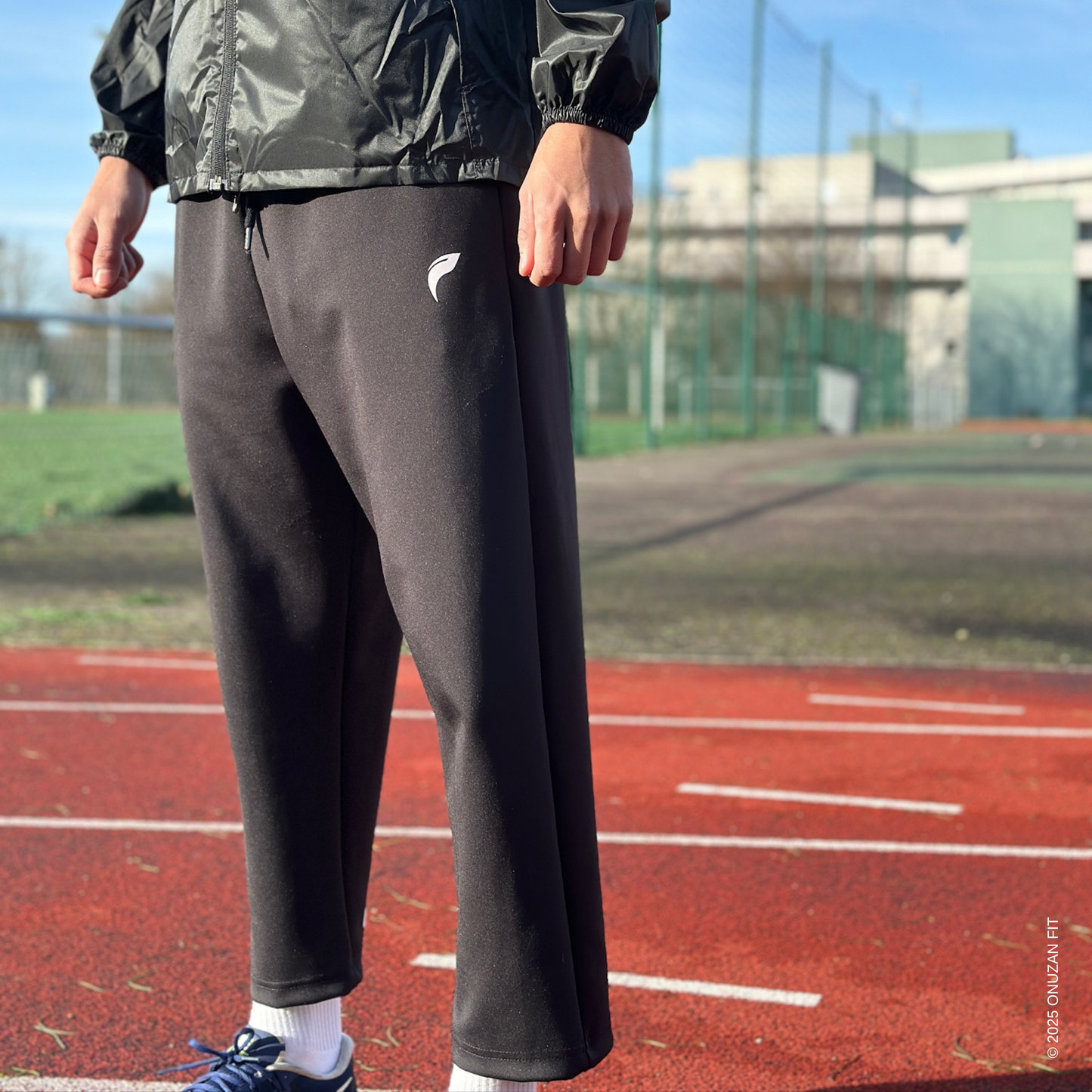 16.Jogging Noir Boost - ONUZAN FIT - Collection Veloce Core XY-002