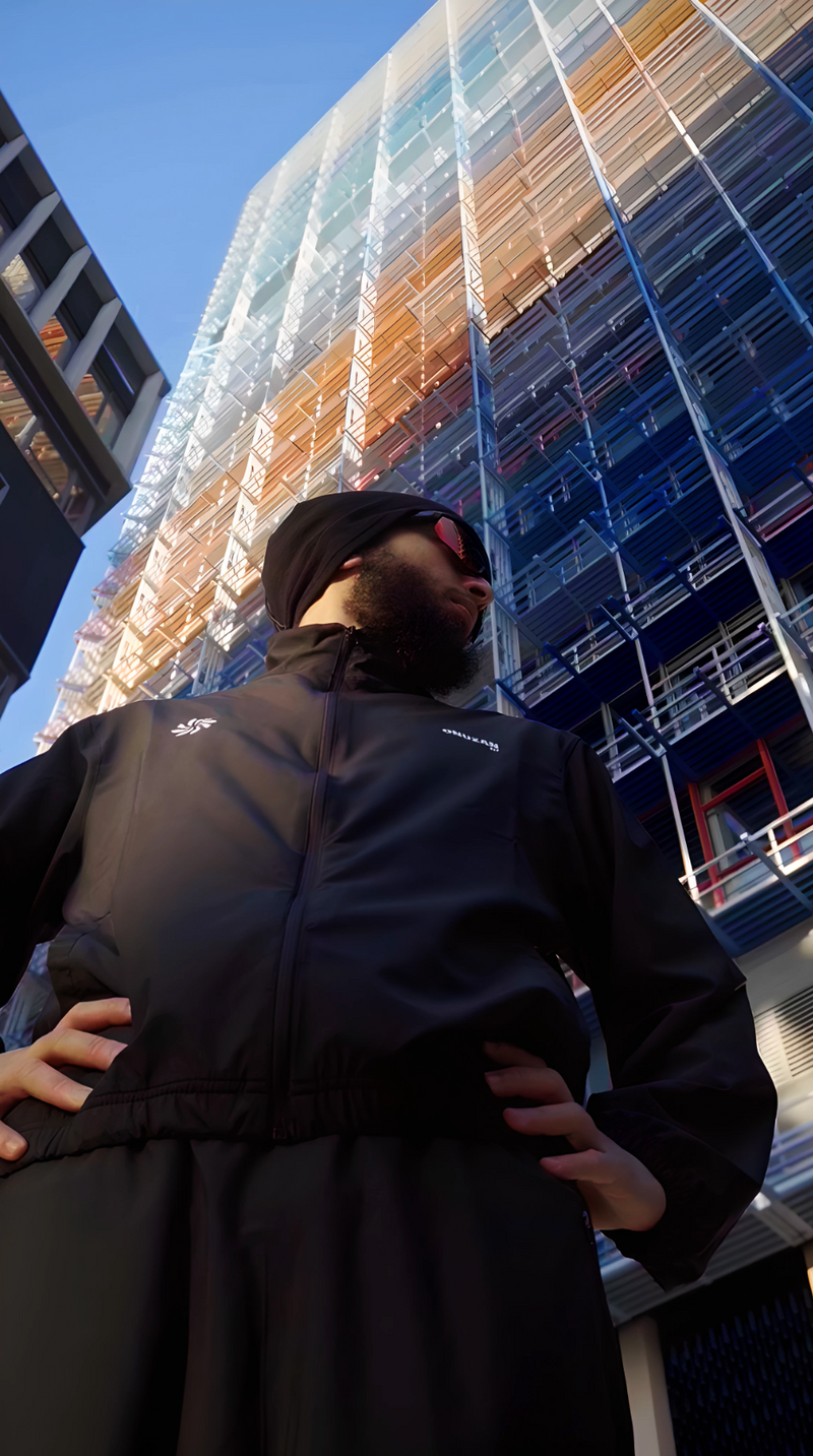 Découvrez les ensembles de la collection sport ONUZAN FIT. 